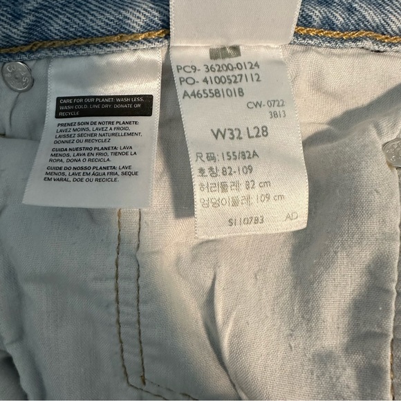 Levi’s 501 Crop Jeans in Ojai Luxor Ra Light Wash Size 32 - Picture 10 of 10